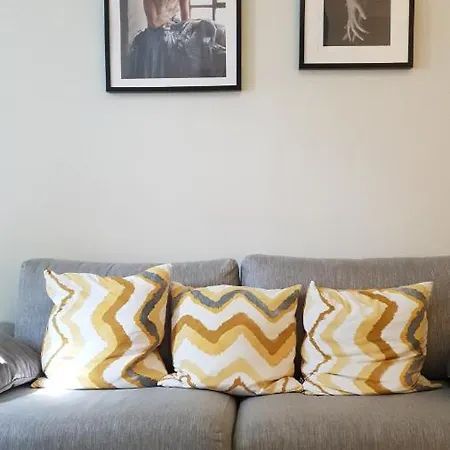 & Cozy Huoneisto